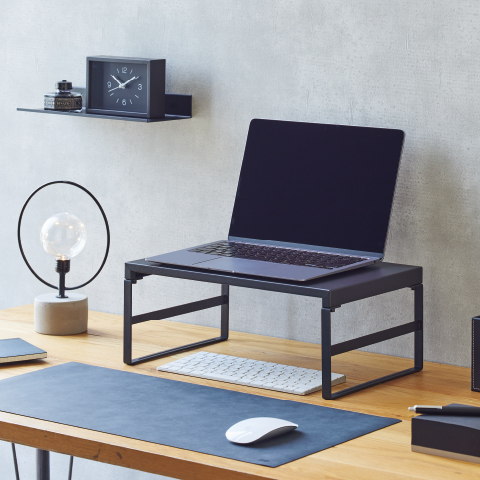 立ったままのPC操作に。 イメージ